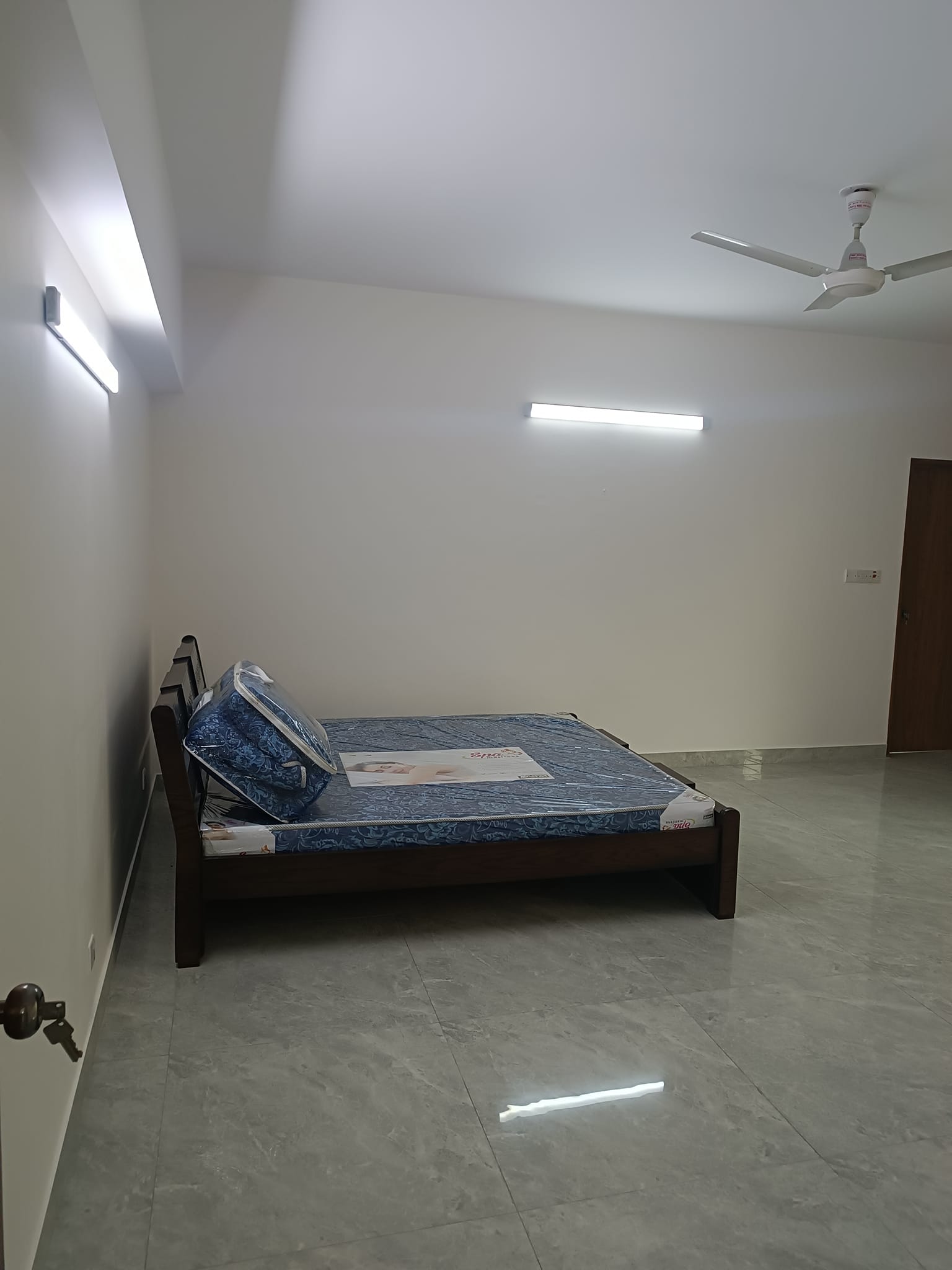 SEMI DUPLEX Full Furnished Flat Rent