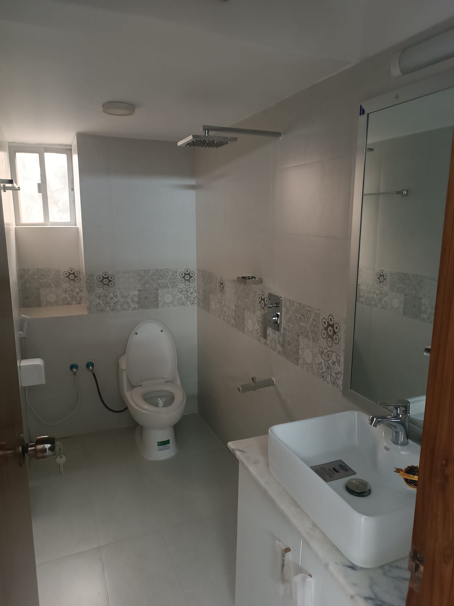 SEMI DUPLEX Full Furnished Flat Rent