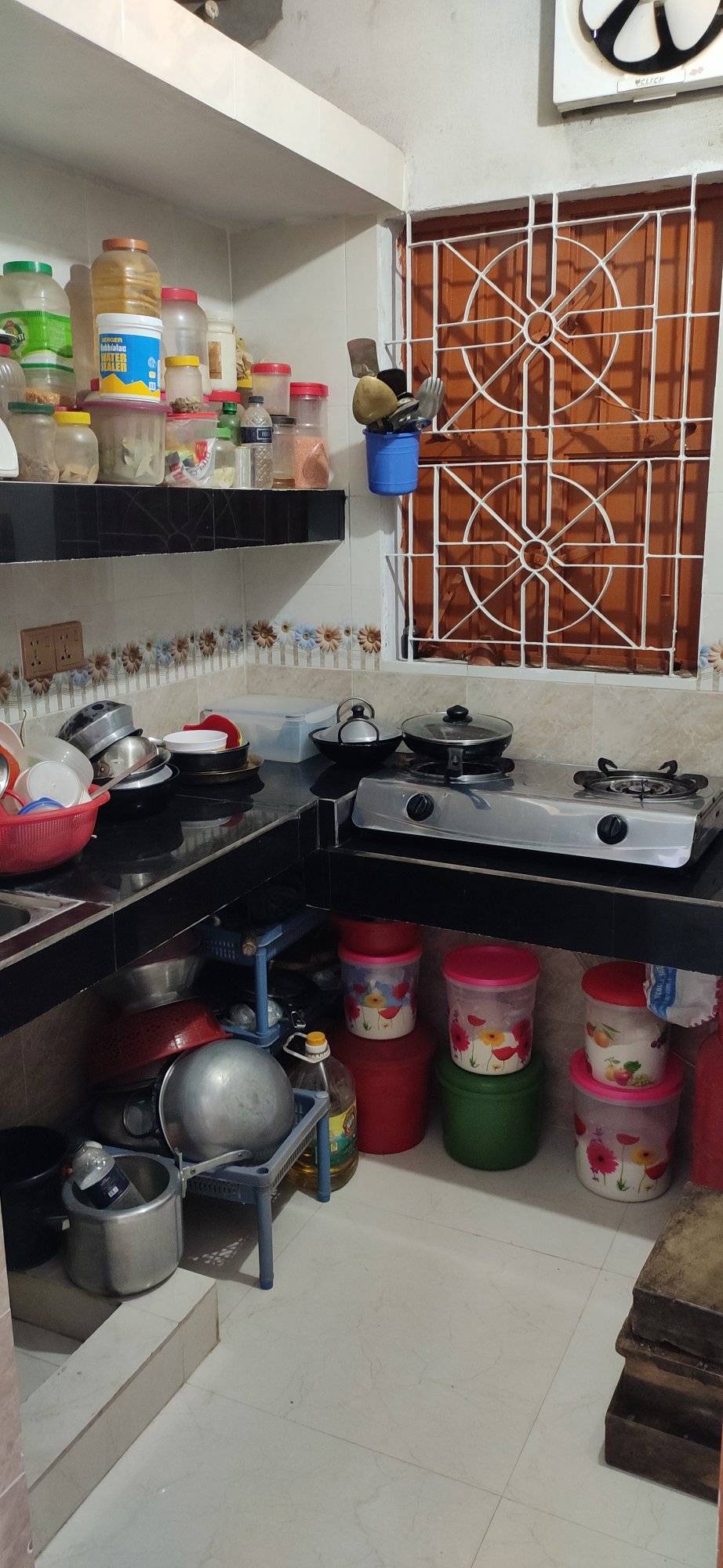 দুই তলা বাড়ির নিচ তলা ভাড়া হবে