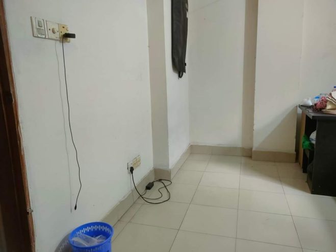 ফ্ল্যাট বাসার ২য় তলায় ব্যাচেলর ২ সিট ভাড়া হবে
