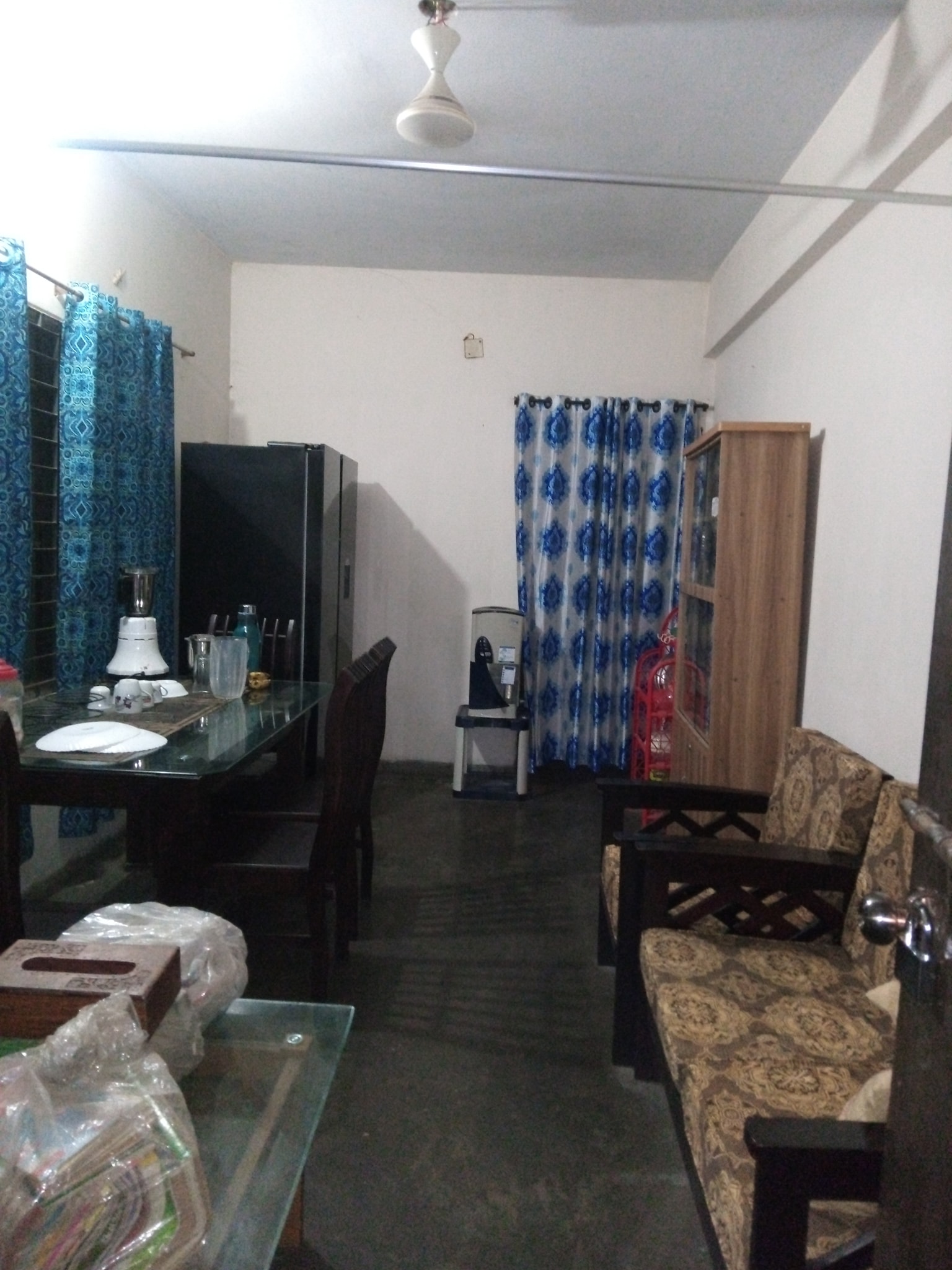 ভাড়া হবে। (পরিবার সহ)