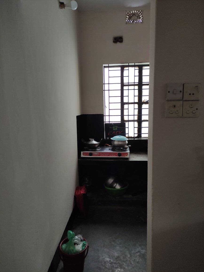 আগামী September মাস ১ তারিখ থেকে ভাড়া হবে।